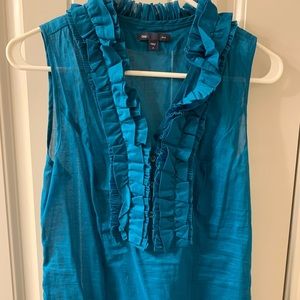 Gap Sleeveless Ruffle V-Neck Top